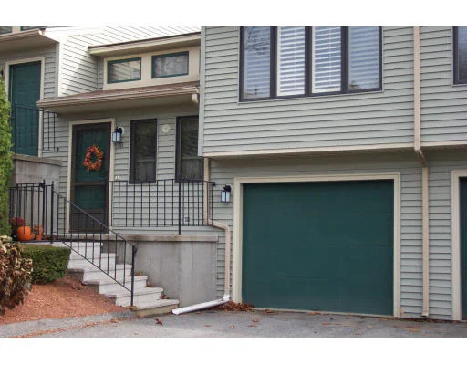 Unit for sale at 76 Londonderry Rd, Grafton, MA 01519