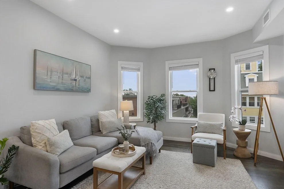 Unit for sale at 804 E 6th St, Boston, MA 02127