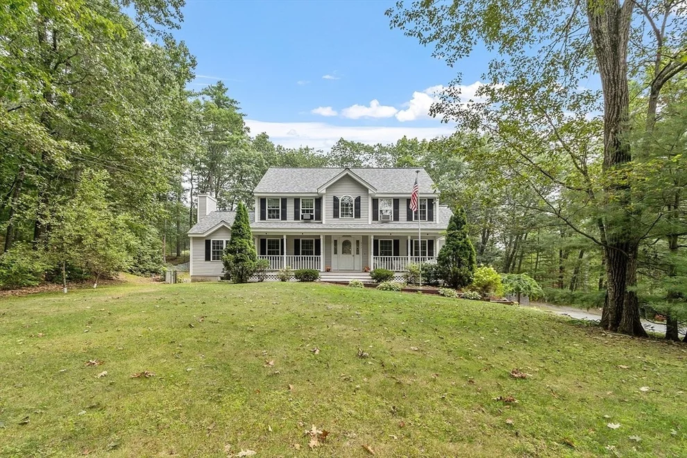 Unit for sale at 711 Page St, Lunenburg, MA 01462