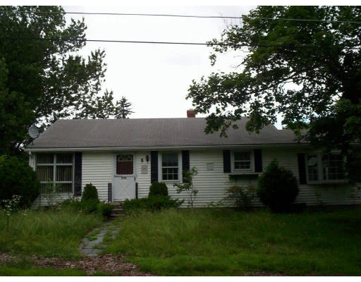 Unit for sale at 9 Gloucester Rd., Grafton, MA 01536