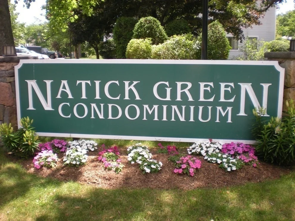 Unit for sale at 4 Post Oak Lane, Natick, MA 01760