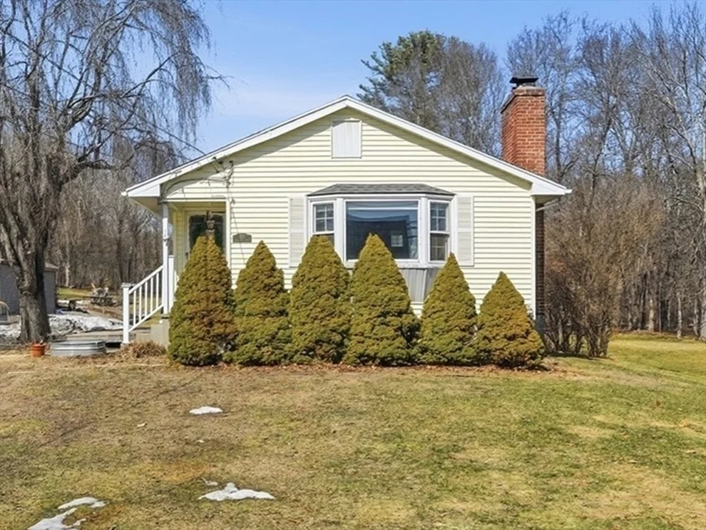 Unit for sale at 180 Southwick St, Agawam, MA 01030