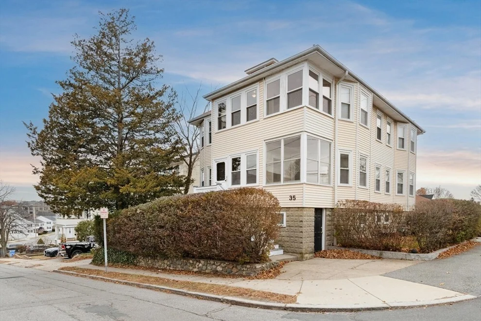 Unit for sale at 35 Richardson St., Wakefield, MA 01880