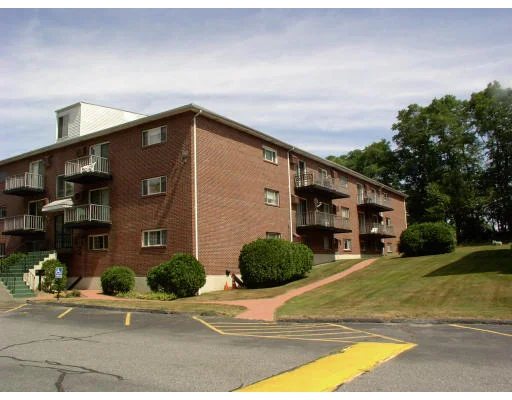 Unit for sale at 624 Boston Post Rd. (East), Marlborough, MA 01752