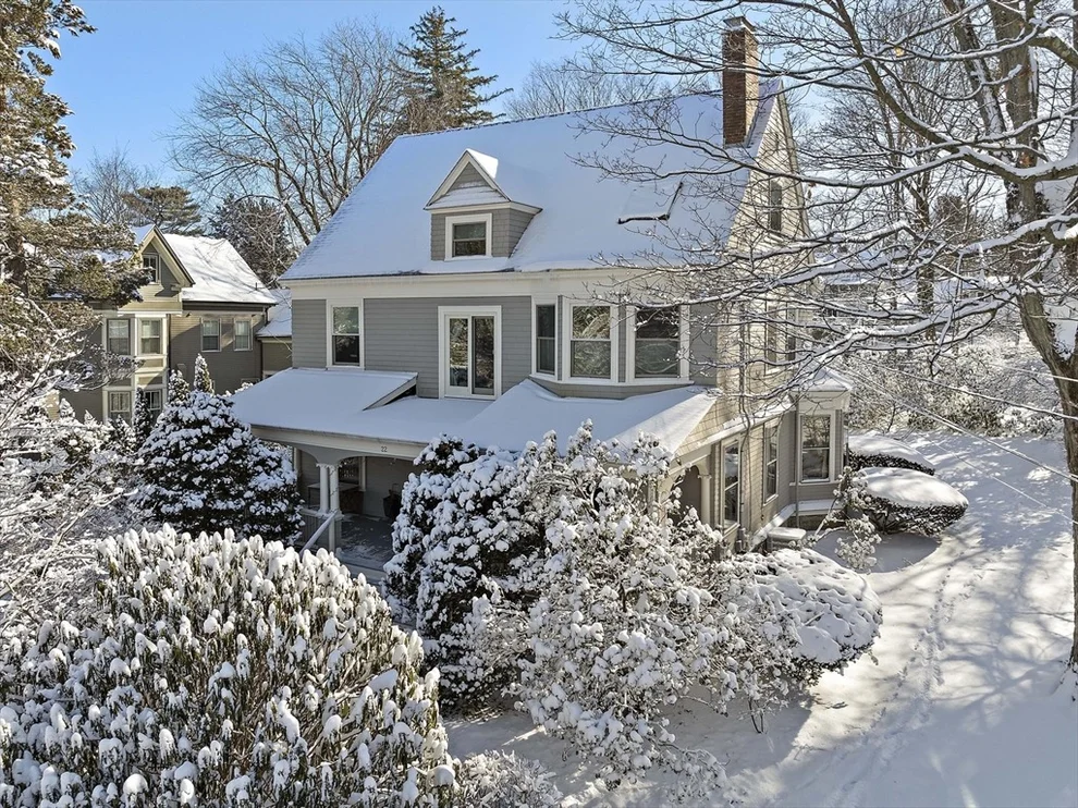 Unit for sale at 22 Winthrop St, Newton, MA 02465