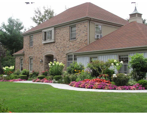 Unit for sale at 30 William Bradford Rd, Dartmouth, MA 02747