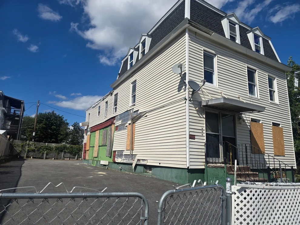 Unit for sale at 158 Austin St, Worcester, MA 01609