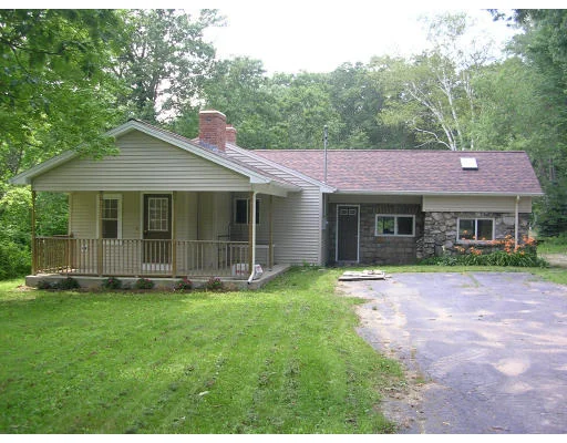 Unit for sale at 32 Burncoat St, Leicester, MA 01524