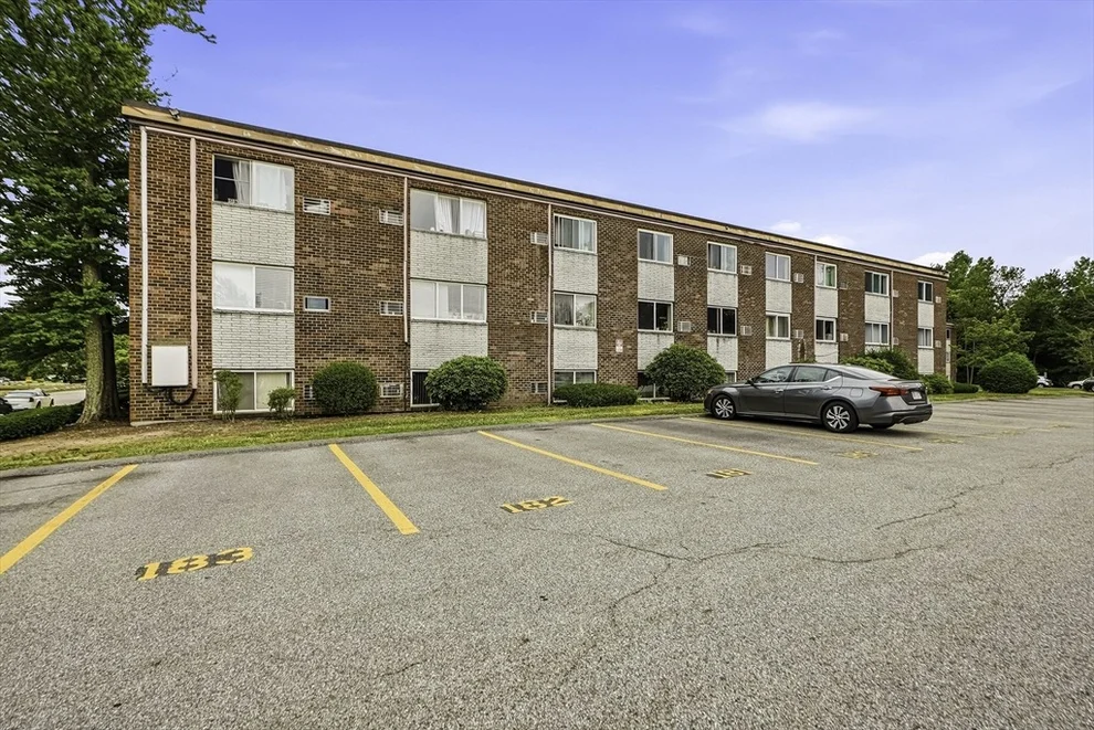 Unit for sale at 7 Weld St, Framingham, MA 01702