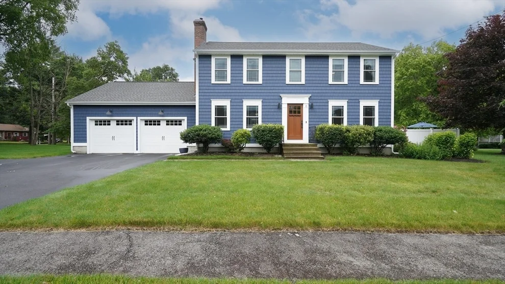 Unit for sale at 6 Greenbriar Lane, Attleboro, MA 02703