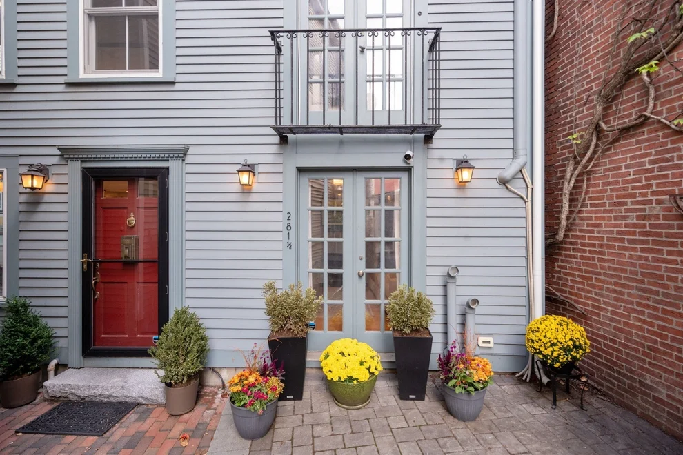 Unit for sale at 281 1/2 Main Street, Boston, MA 02129