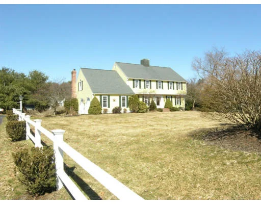 Unit for sale at 131 Everett St, Natick, MA 01760