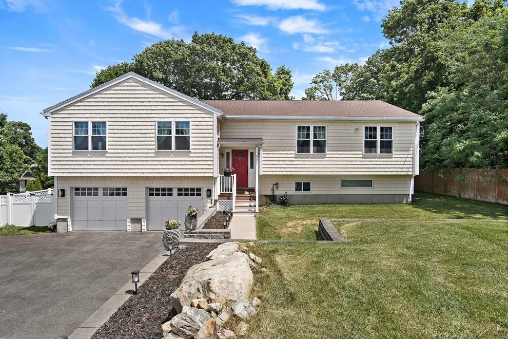 Unit for sale at 95 Maplewood Rd, Lynn, MA 01904