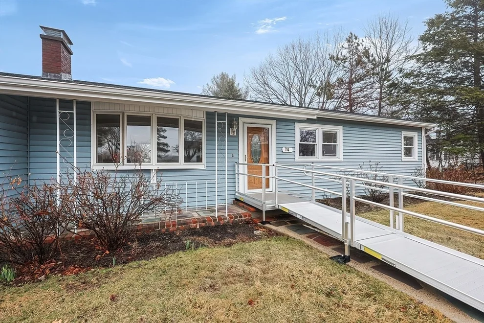 Unit for sale at 74 Robin Hood Rd., Marlborough, MA 01752