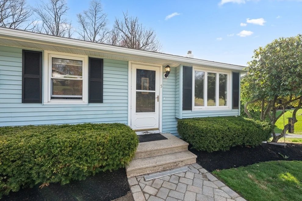 Unit for sale at 5 Louis Ballard, Millbury, MA 01527