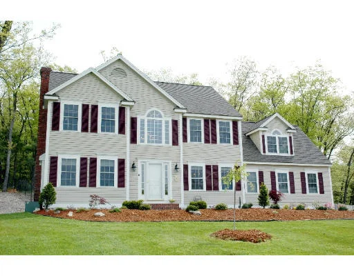 Unit for sale at 14 White Tail Way, Littleton, MA 01460