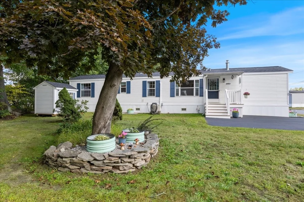 Unit for sale at 1 Arrow Dr., Salem, NH 03079