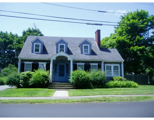 Unit for sale at 1 Clifton Ave, Marblehead, MA 01945