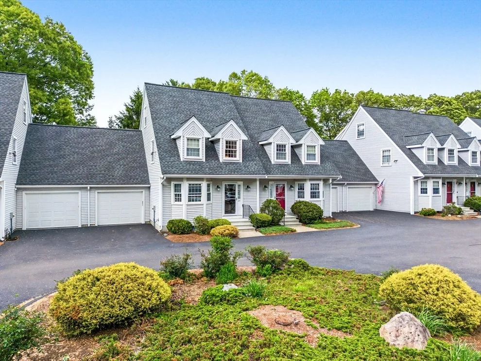 Unit for sale at 20 Cinnamon Circle, Walpole, MA 02081