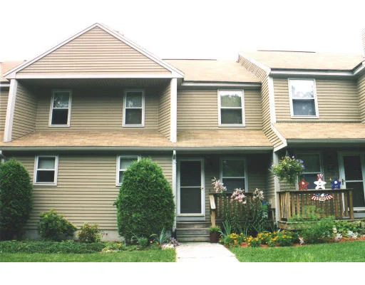 Unit for sale at 125 Pennacook Dr, Leominster, MA 01453