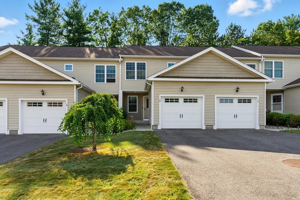 Unit for sale at 1 Maple View, Agawam, MA 01030
