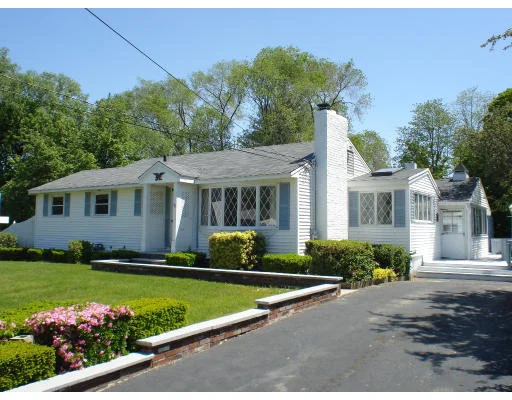 Unit for sale at 50 Marlboro Rd, Woburn, MA 01801