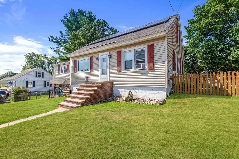 Unit for sale at 48 Long Pond Dr, Dracut, MA 01826