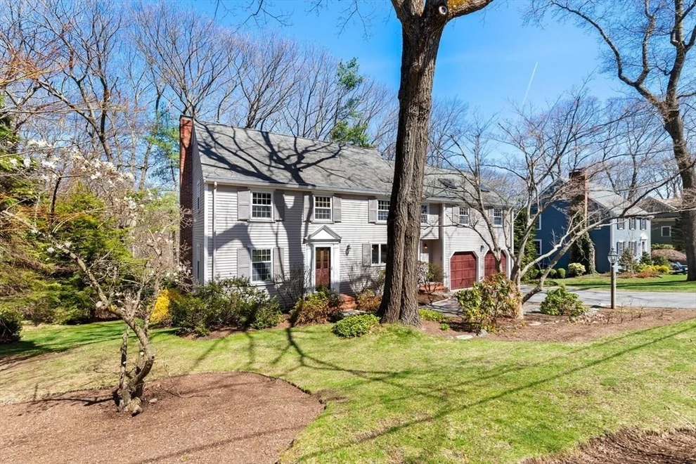 Unit for sale at 10 Olde Lyme Road, Winchester, MA 01890