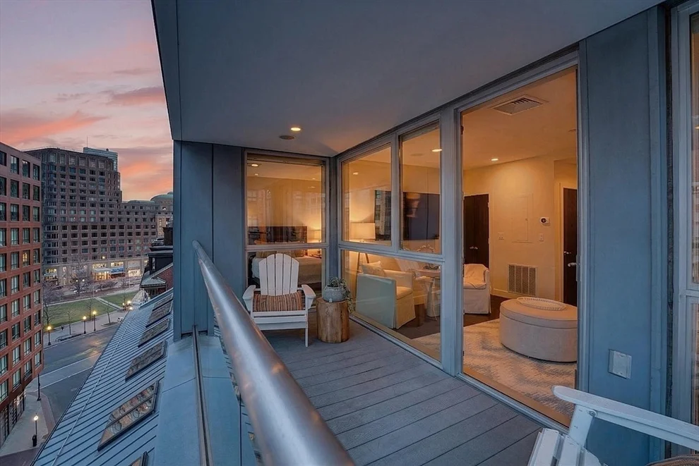 Unit for sale at 99-105 Broad St, Boston, MA 02110