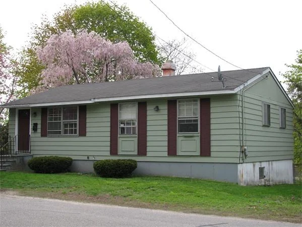 Unit for sale at 600 E Merrimack St, Lowell, MA 01852