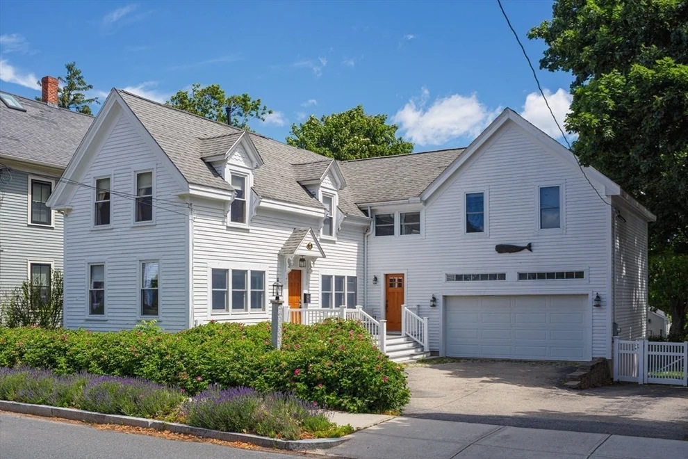 Unit for sale at 18 Jackson St, Newburyport, MA 01950