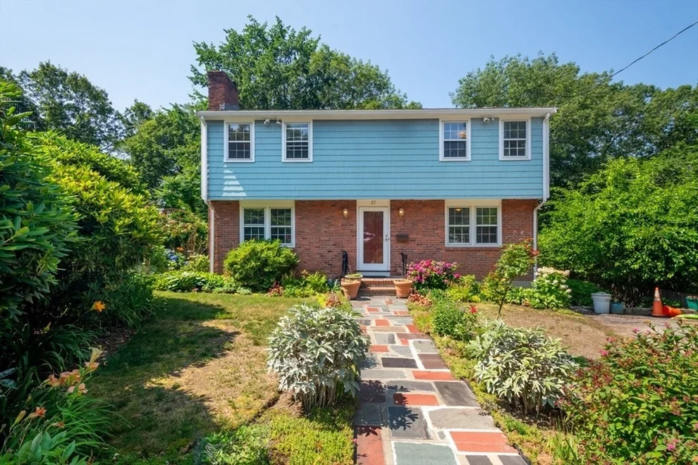Unit for sale at 27 Maplewood Ave, Newton, MA 02459