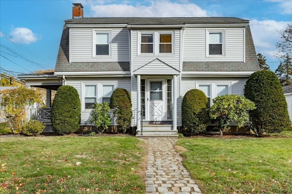 Unit for sale at 2 Martin St, Marblehead, MA 01945
