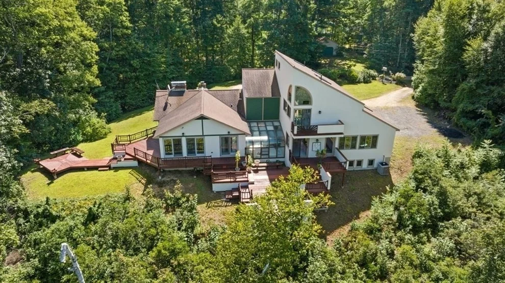 Unit for sale at 134 Lane 9, Sturbridge, MA 01566