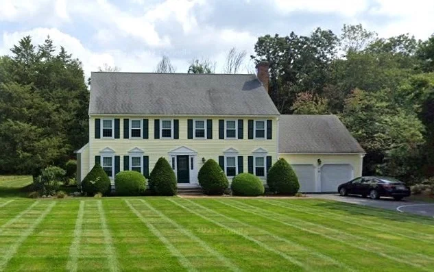 Unit for sale at 15 Fox Run Rd, Medway, MA 02053