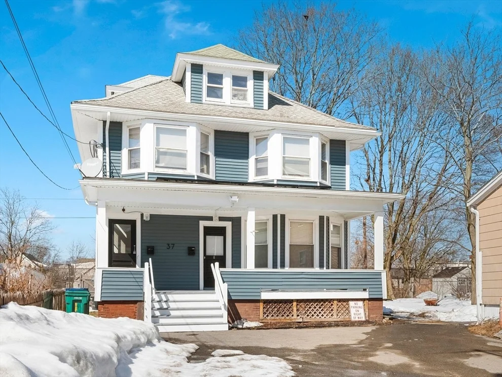 Unit for sale at 37 Howard St, Lynn, MA 01902