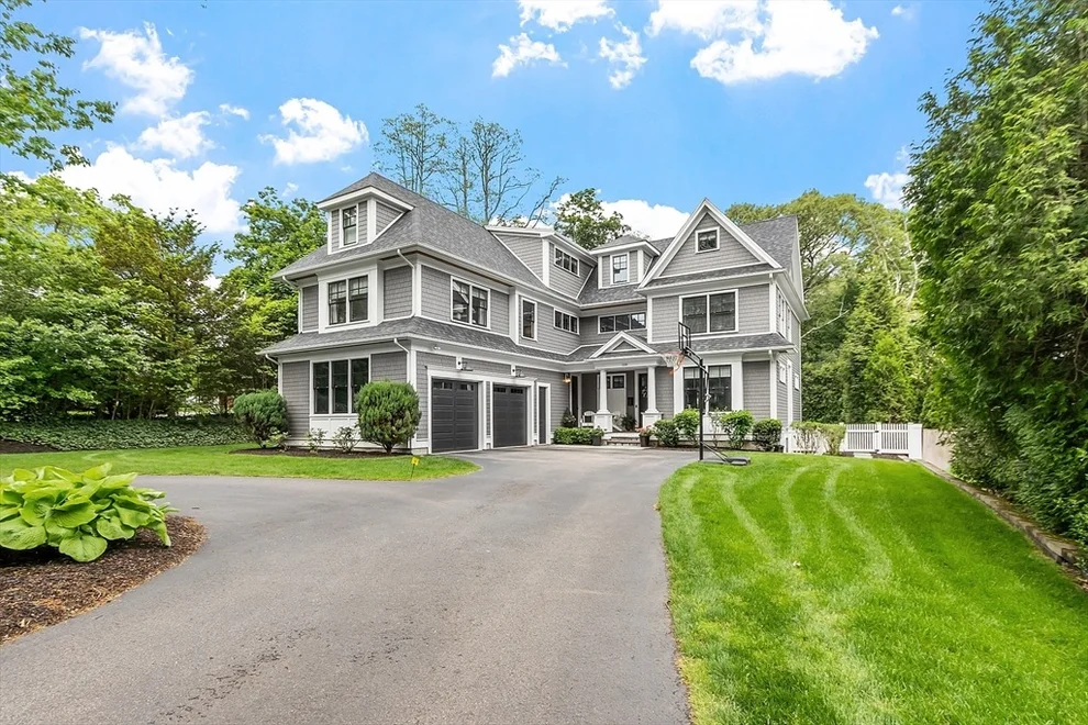 Unit for sale at 159 Marked Tree Rd, Needham, MA 02492