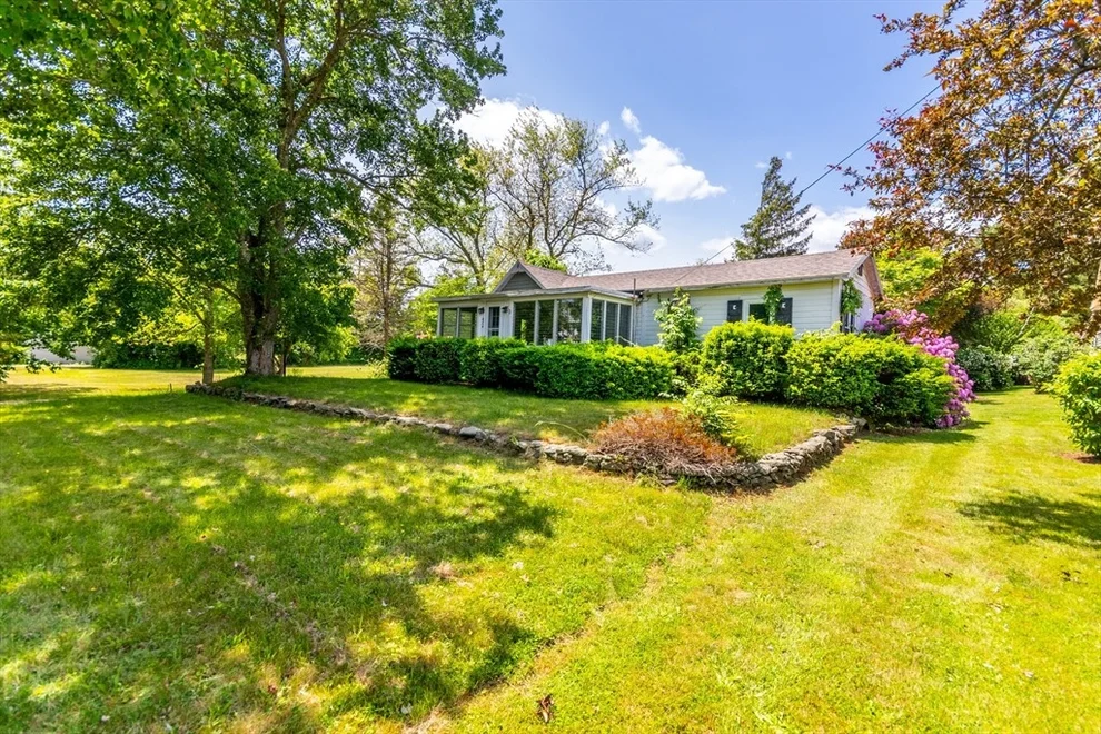 Unit for sale at 424 Bedford St, Lakeville, MA 02347