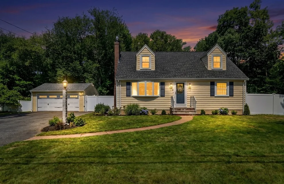 Unit for sale at 26 Brooksbie Rd, Bedford, MA 01730