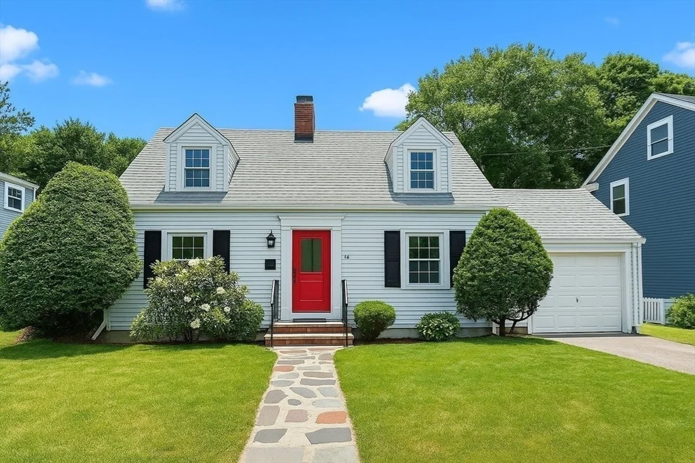 Unit for sale at 62 Oak Hill Dr, Arlington, MA 02474