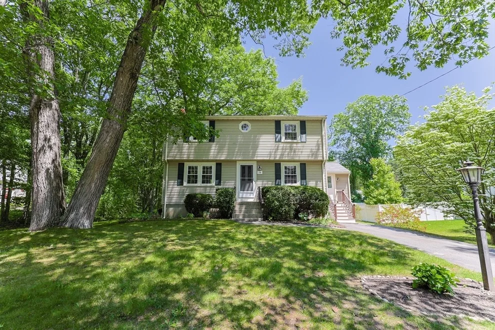 Unit for sale at 14 Shady Oak Lane, Natick, MA 01760