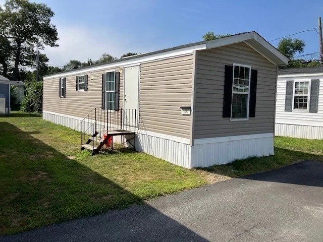 Unit for sale at 557 Sw Cutoff, Auburn, MA 01501