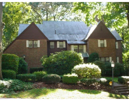 Unit for sale at 9 Herrick St., Winchester, MA 01890
