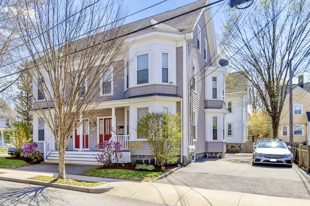 Unit for sale at 169 Chestnut St, Waltham, MA 02453