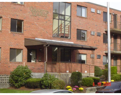 Unit for sale at 10 Rutledge St, Worcester, MA 01604
