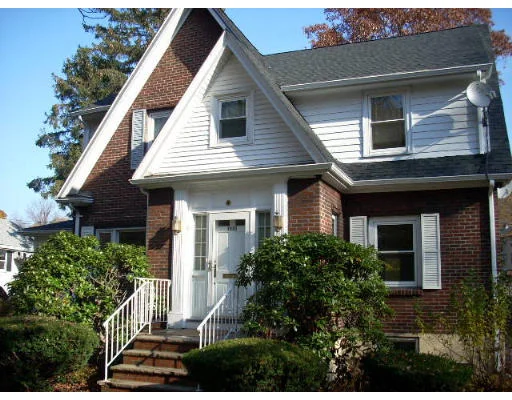 Unit for sale at 1170 Furnace Brook Pkwy, Quincy, MA 02169
