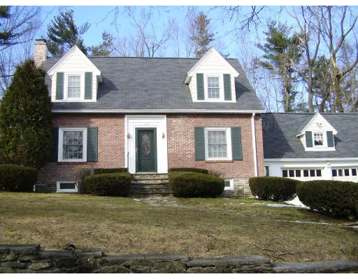 Unit for sale at 273 Moreland St, Worcester, MA 01609