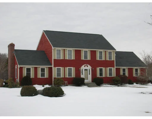 Unit for sale at 19 Hunters Run, Franklin, MA 02038