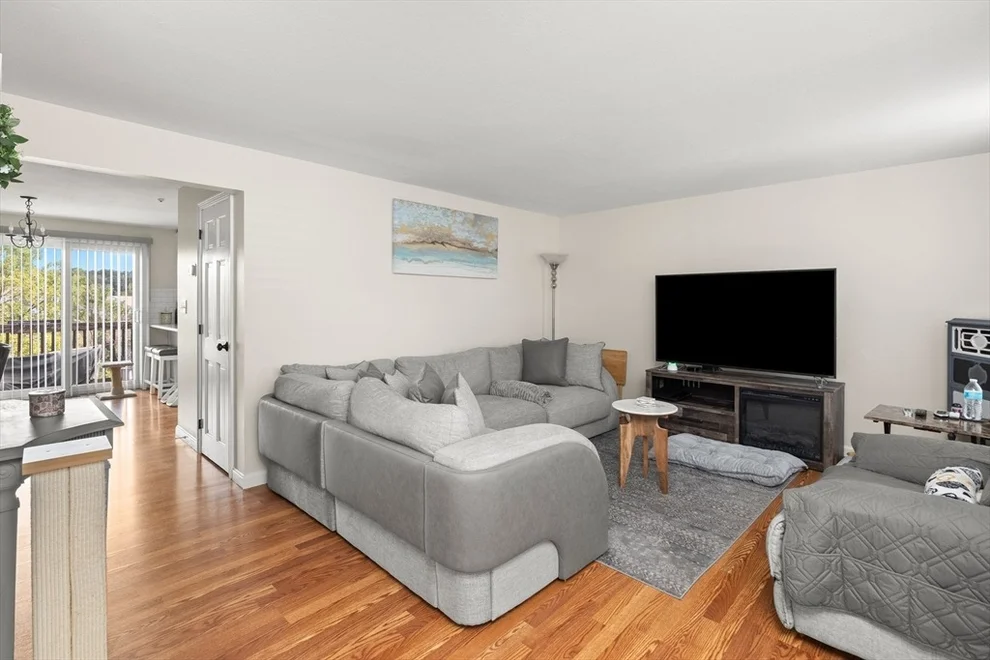 Unit for sale at 247 Broadway Rd, Dracut, MA 01826