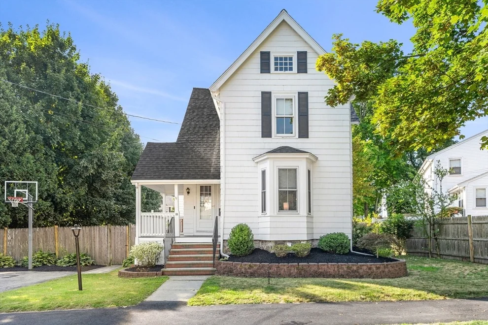 Unit for sale at 18 Byron St, Wakefield, MA 01880